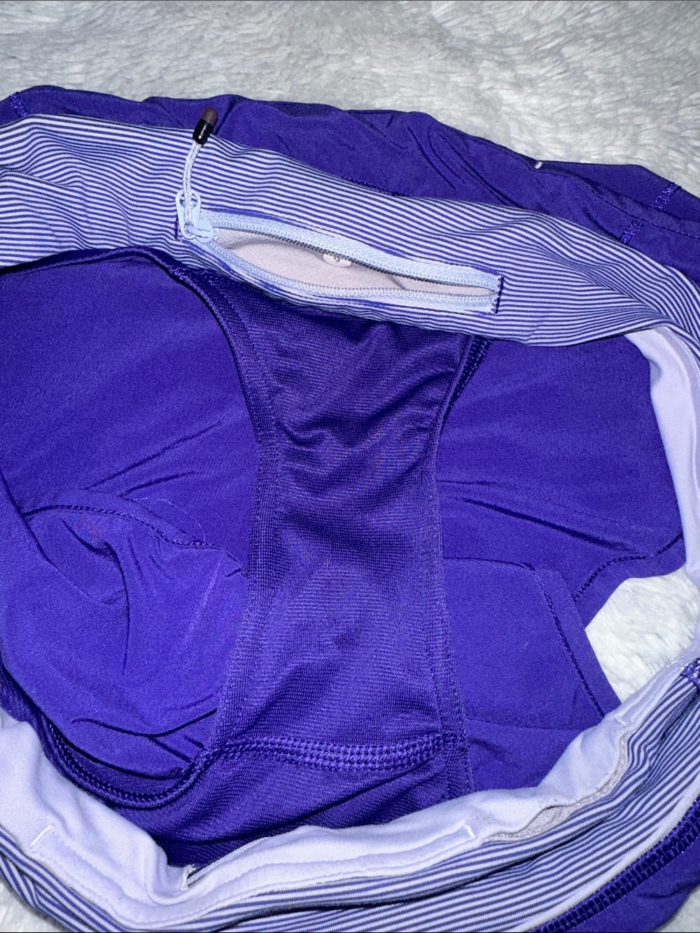 **RARE** discontinued lululemon athletica Run:Speed Short in Power Purple - Picture 7 of 8